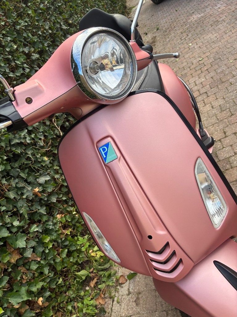 Vespa primavera roze, Fietsen en Brommers, Ophalen, Gebruikt, Overige modellen, Klasse B (45 km/u)