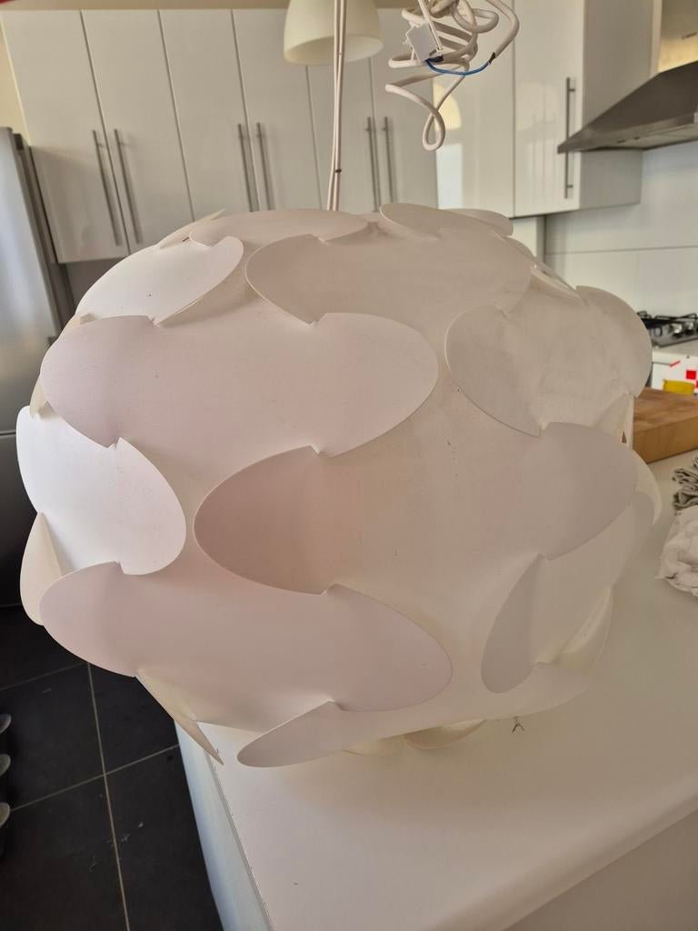 Lampadaires Ikea de couleur blanc, Ophalen
