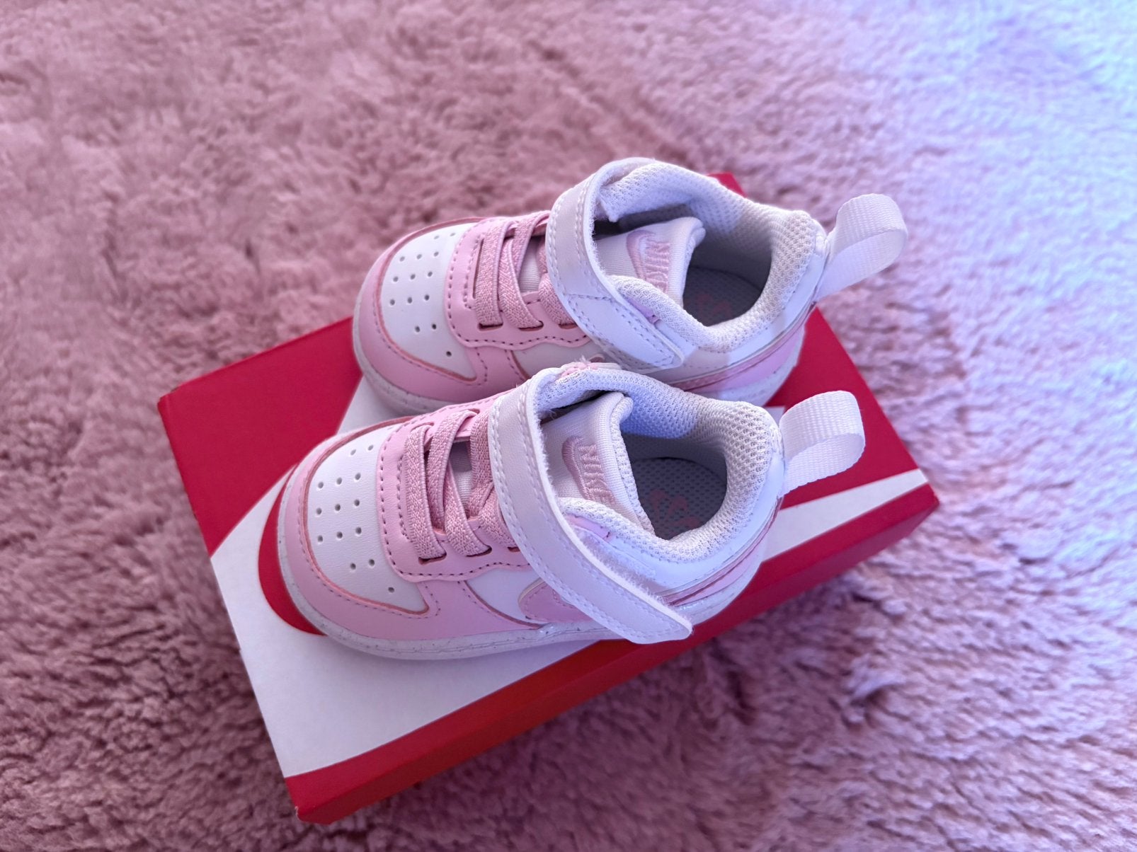 Baskets nike bebe fille, Enfants & Bébés, Enlèvement, Neuf, Fille