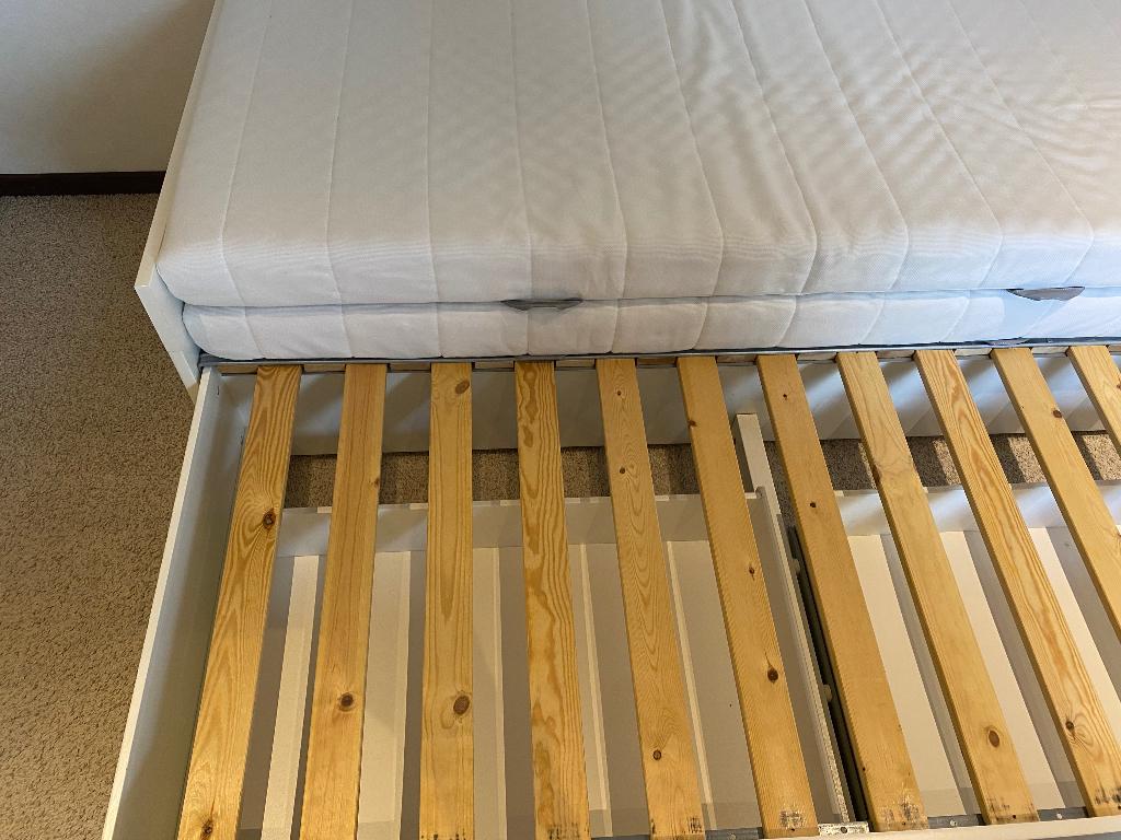 Ikea Brimnes bedbank, Huis en Inrichting, Slaapkamer | Bedden, Ophalen, Gebruikt, Wit, Tweepersoons