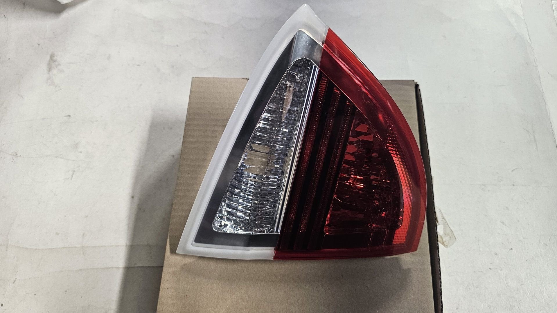 Achterlicht op klep rechts Nieuw BMW 3 serie E91  touring 63, Neuf, -, -, Enlèvement ou Envoi