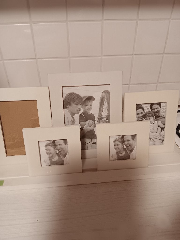 Staander met foto kaders in goede staat., Ophalen, Gebruikt, 1980 tot heden, Foto
