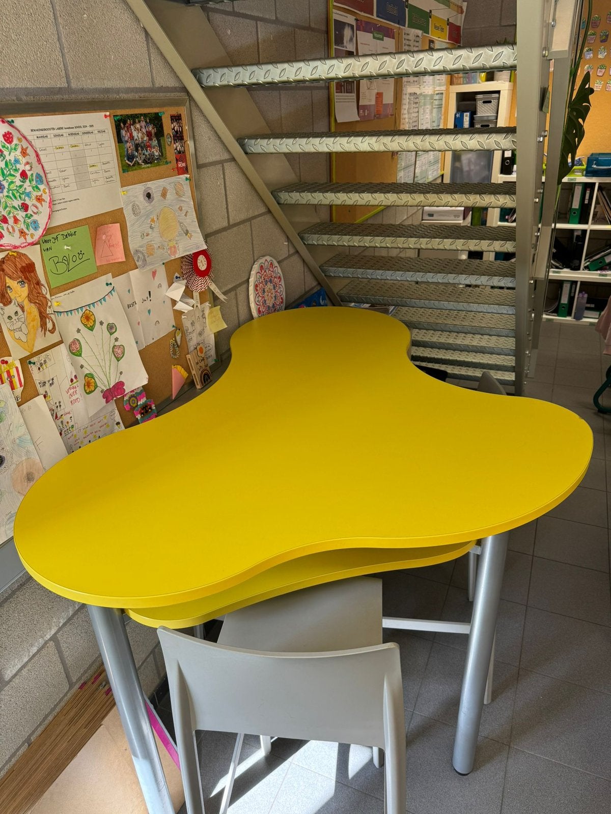 Hoge tafel en 3 stoelen, Tuin en Terras, Ophalen, Zo goed als nieuw