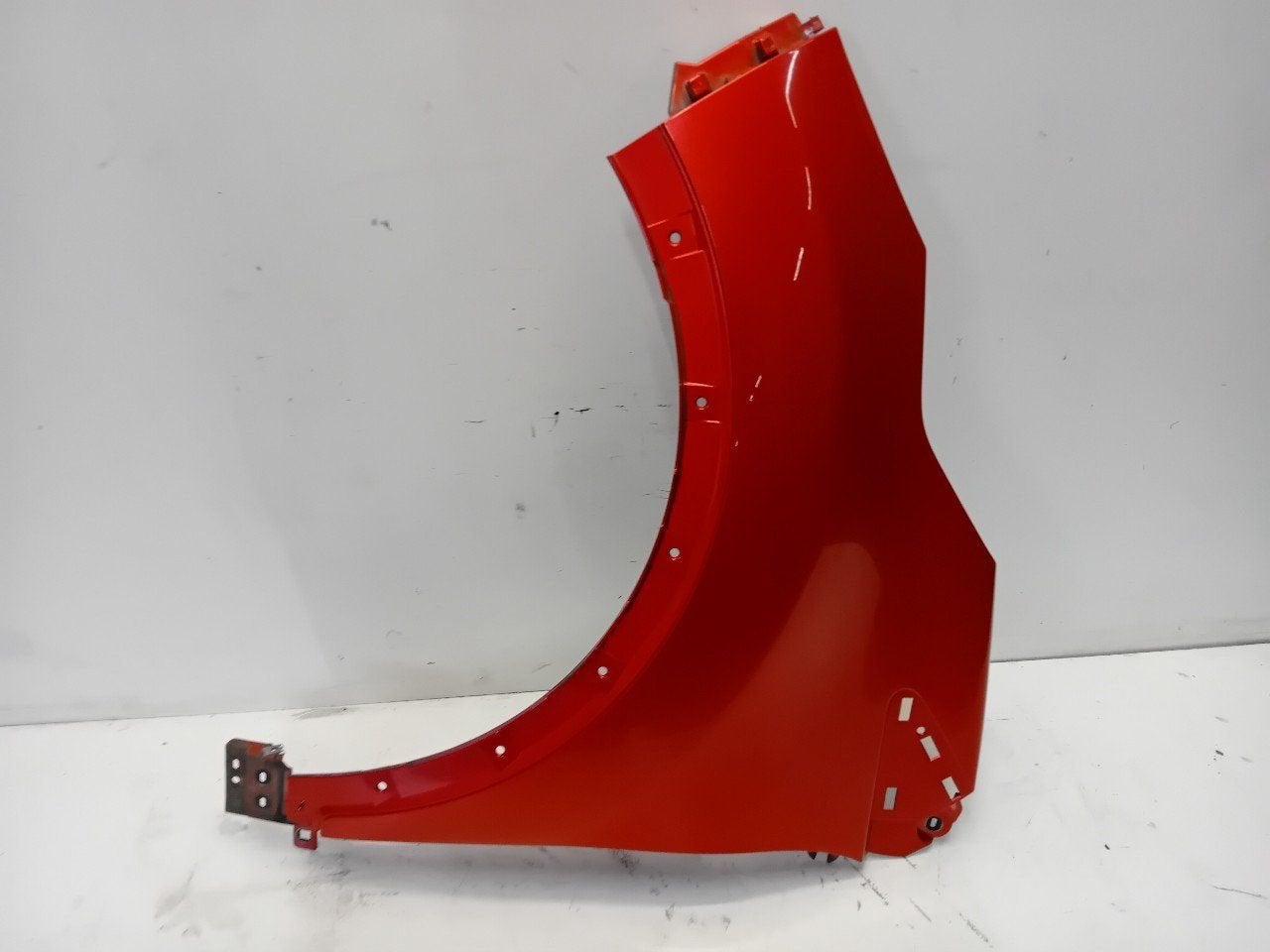 Spatbord links voor Renault Captur, Onderdelen@venauto.nl, Van der Ven Autorecycling B.V., Gebruikt, Ettenseweg 76, 4706 PB Roosendaal, The Netherlands