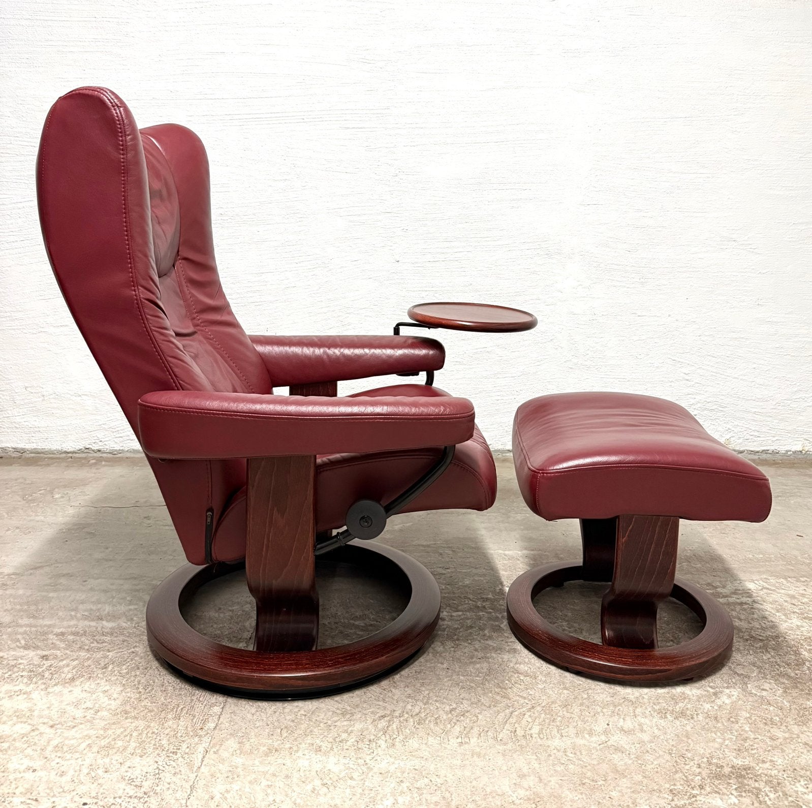 Design Stressless Wing Fauteuil + Voetenbank | Topstaat, Huis en Inrichting, 75 tot 100 cm, Zo goed als nieuw, 50 tot 75 cm, Ophalen