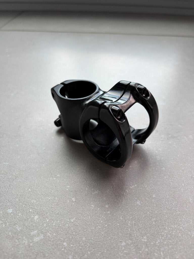 MTB stuurpen stem 40mm 35mm clamp, Vélos & Vélomoteurs, Gravelbike, Comme neuf, Rocky mountain, Aluminium