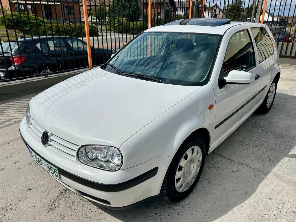 volkswagen golf 4 tdi boite automatique **168.000km **, Argent ou Gris, Achat, Noir, Automatique