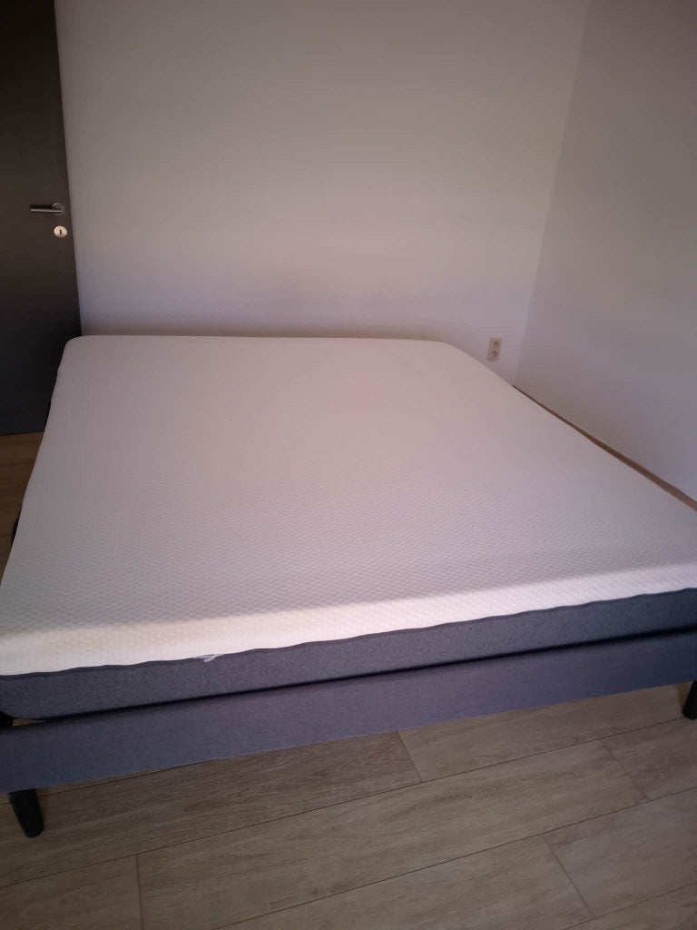Matelas et sommier, Maison & Meubles, Chambre à coucher | Matelas & Sommiers, Comme neuf, Enlèvement, Sommier, 180 cm