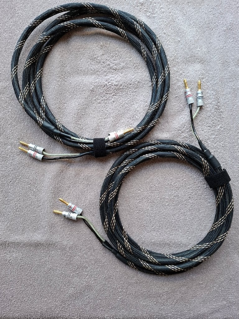 Luidsprekerkabel met Nakamchi banaanstekkers, Audio, Tv en Foto, Audiokabels en Televisiekabels, Ophalen of Verzenden, Zo goed als nieuw