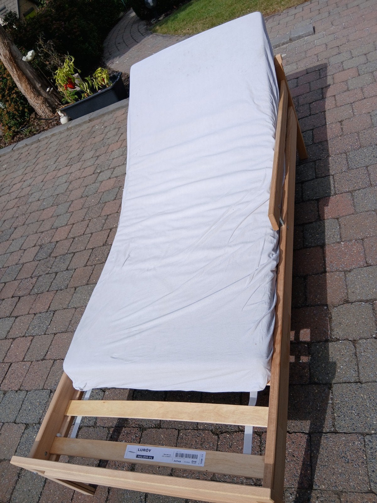 Kleuterbed met latjesbodem en matras, Ophalen, 70 cm of minder, Zo goed als nieuw, Overige maten