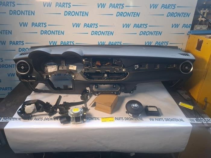 Airbag set + dashboard van een Alfa Romeo Stelvio, Gebruikt, -, -, Ophalen of Verzenden