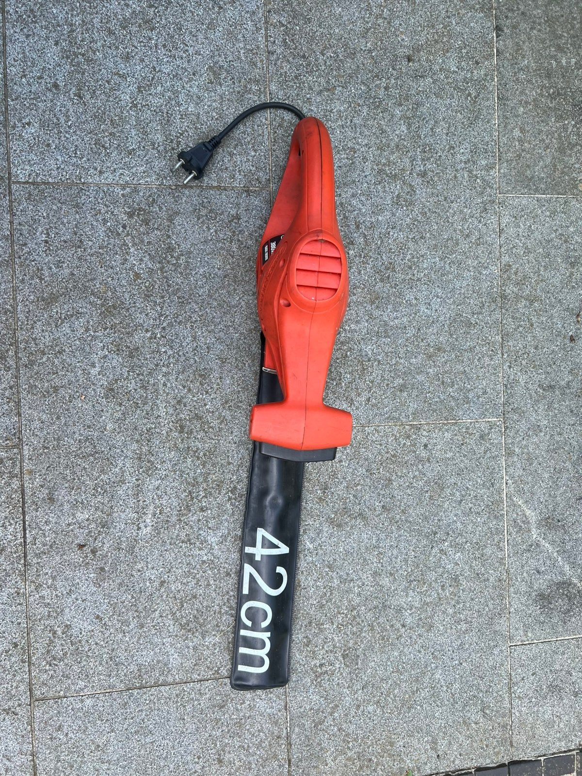 Elektrische haagschaar Black & Decker 42cm, gratis, Ophalen, Gebruikt