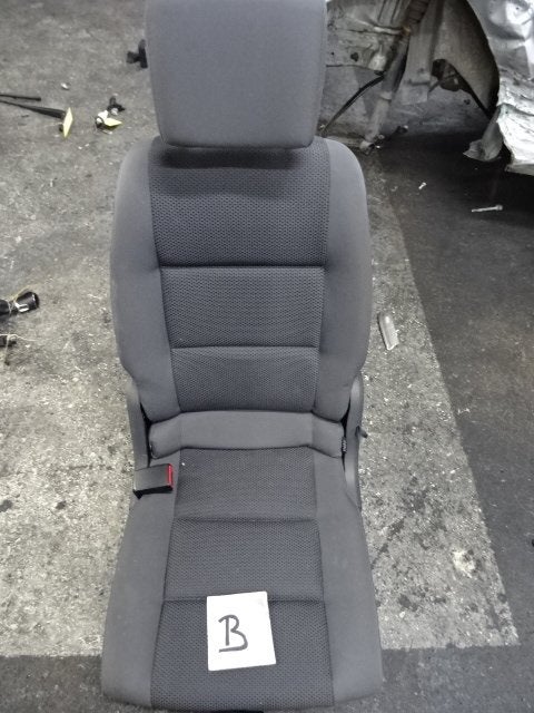 ACHTERBANK Volkswagen Touran (1T1 / T2) (01-2003/05-2010), Auto-onderdelen, Gebruikt, Volkswagen, Volkswagen AG, Kundenbetreuung@volkswagen.de