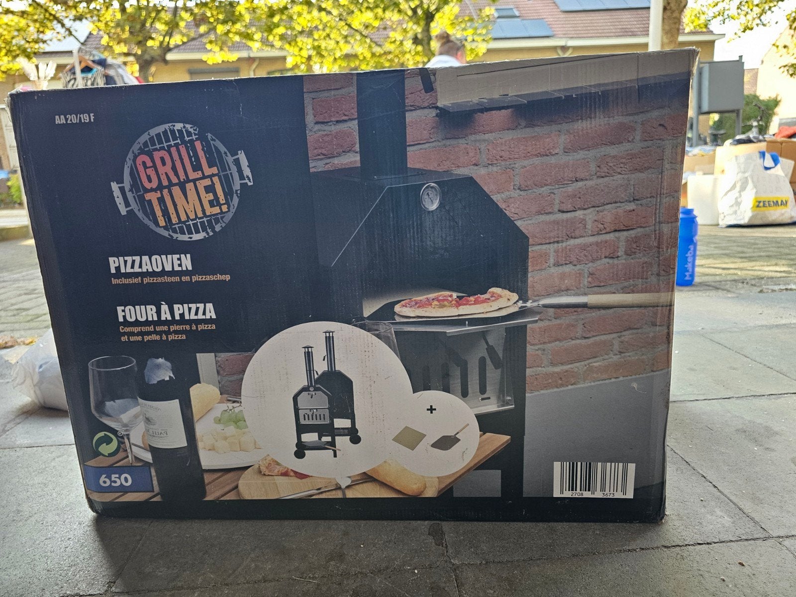 Pizza oven., Ophalen