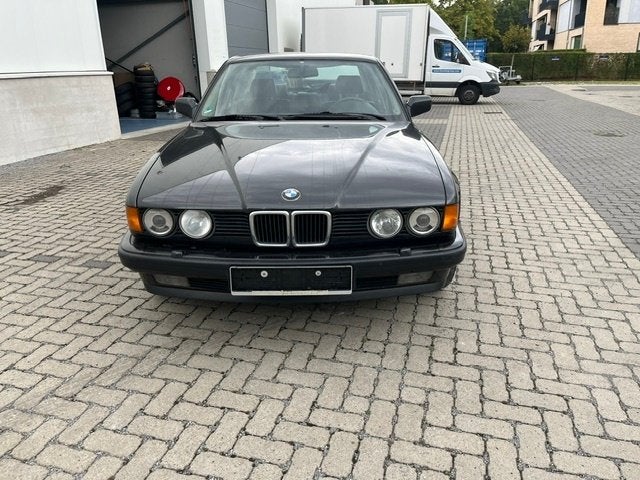 BMW 735 iL oldtimer in goede staat, foto 7