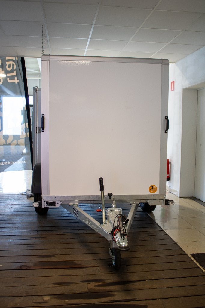 Saris GO 256 134 1350 gesloten aanhangwagen stockmodel, Enlèvement, Neuf