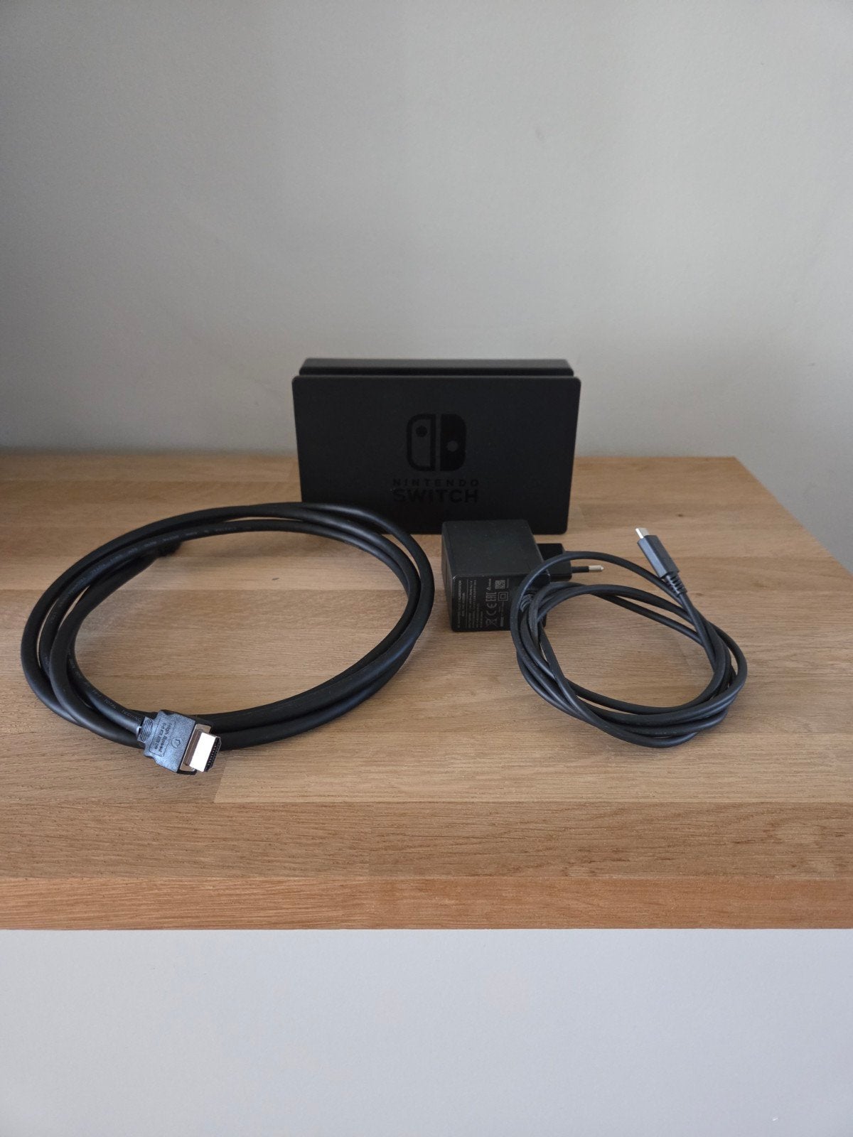 Nintendo Switch - Docking station, Ophalen of Verzenden, Zo goed als nieuw, Zonder controller, Switch Original
