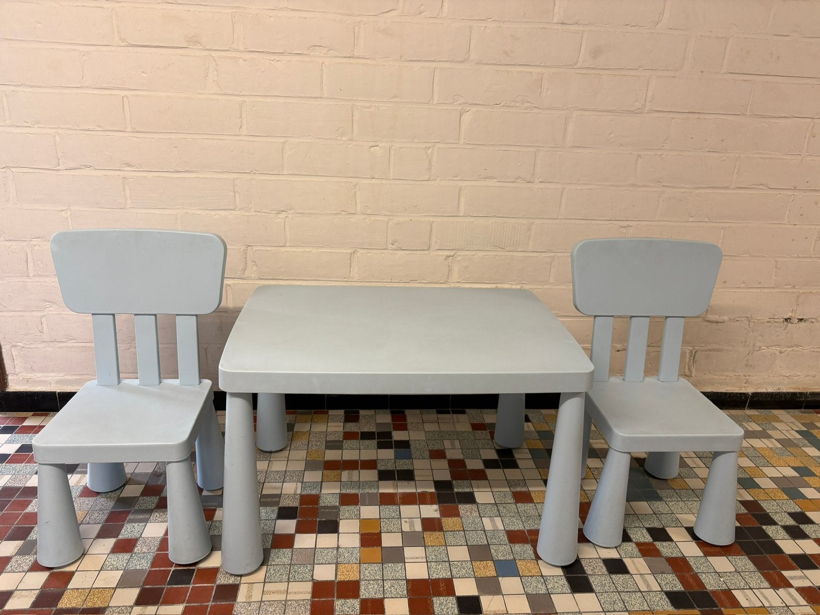 Ikea Mammut kindertafel en 2 stoelen, Enlèvement, Utilisé