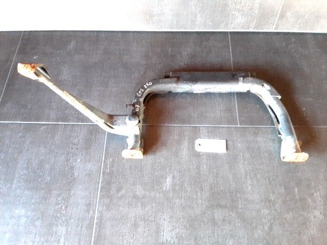 GTS250 2006 - 2011 Sym Middenbok D1-55530, Motoren, Onderdelen | Overige