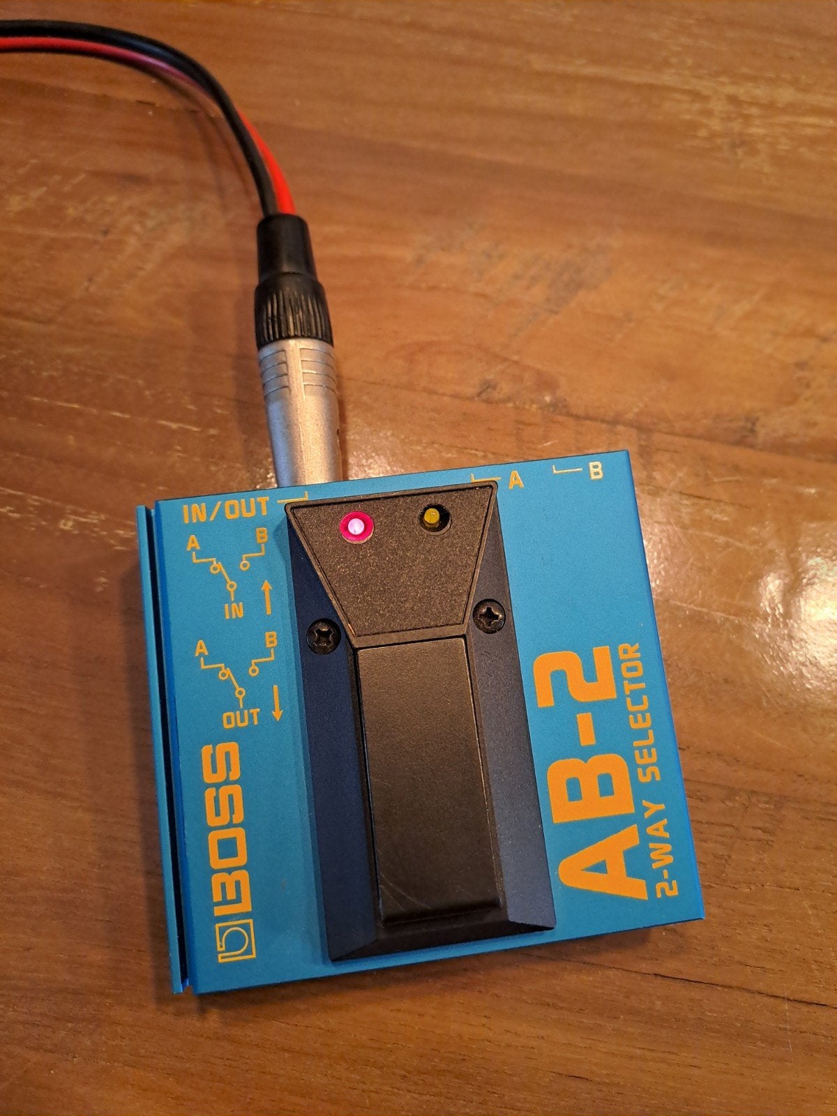 Boss AB-2    2 way switcher, Muziek en Instrumenten, Ophalen