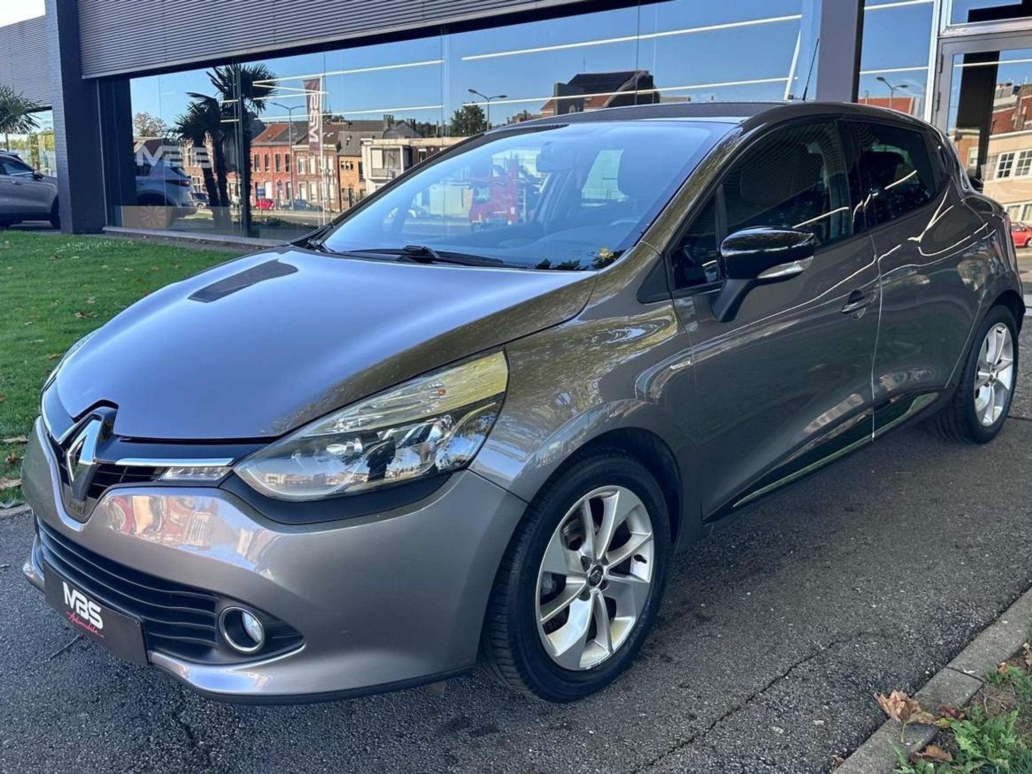 Renault Clio *1.2i* CLIM* NAVI* REGULATEUR DE VITESSE*, Argent ou Gris, Euro 6, Entreprise, 5 portes
