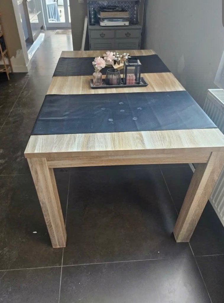 Eettafel + stoelen + vitrinekastje, Enlèvement, Utilisé