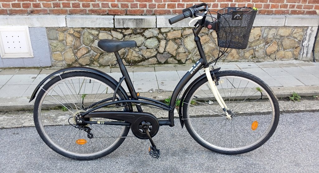 Mooie damesfiets 28p,7vit tout ok Luik, Velgrem, Versnellingen, Minder dan 47 cm, Ophalen