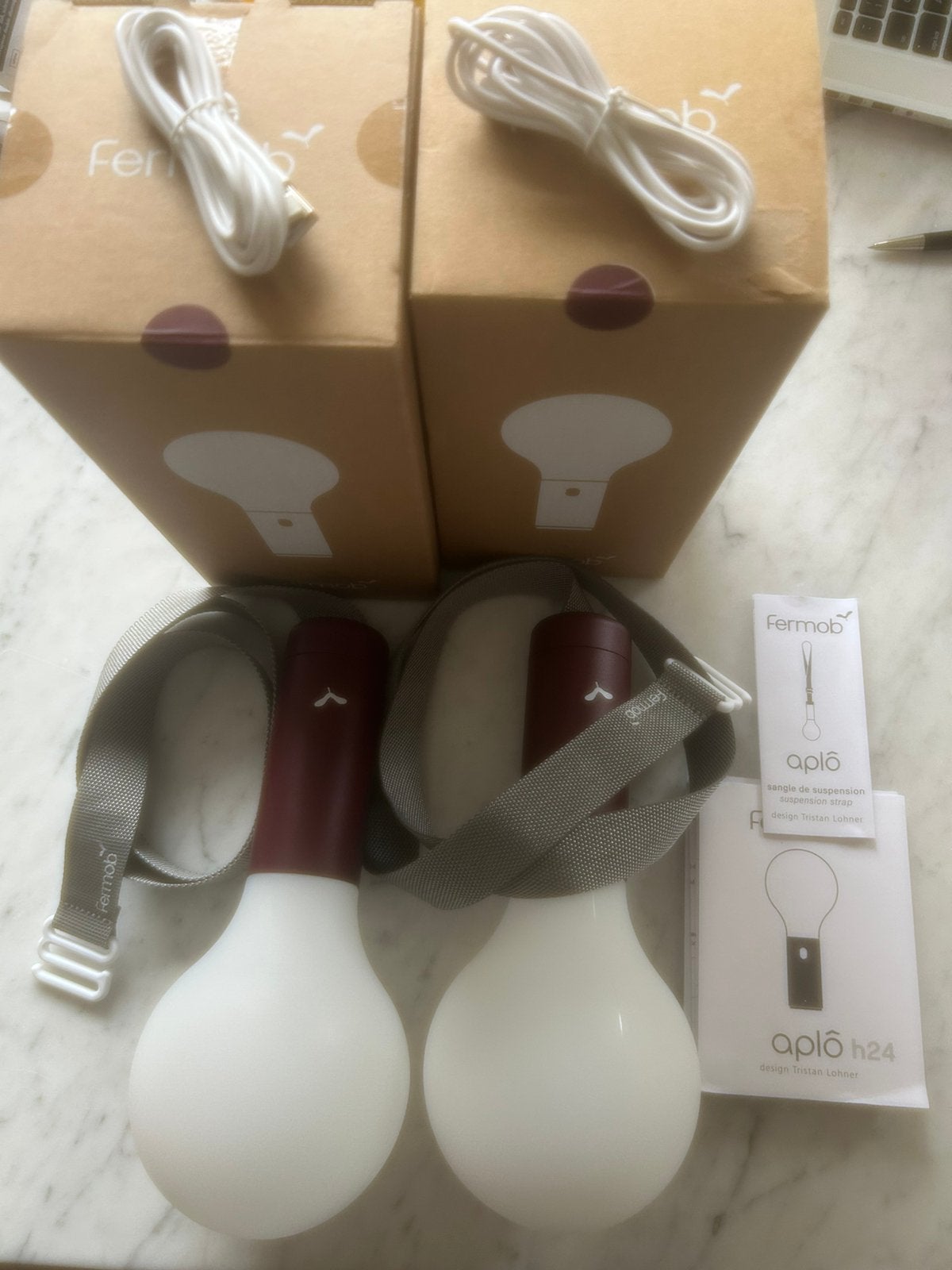 Fermob 2Aplô lampen met straps 150€ voor beide, Maison & Meubles, Enlèvement, Comme neuf