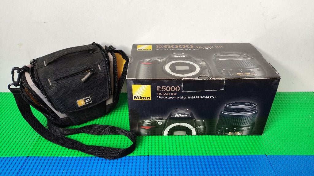Nikon D5000 18-55II kit, TV, Hi-fi & Vidéo, Appareils photo numériques, Enlèvement ou Envoi, Utilisé, Reflex miroir, Chargeur