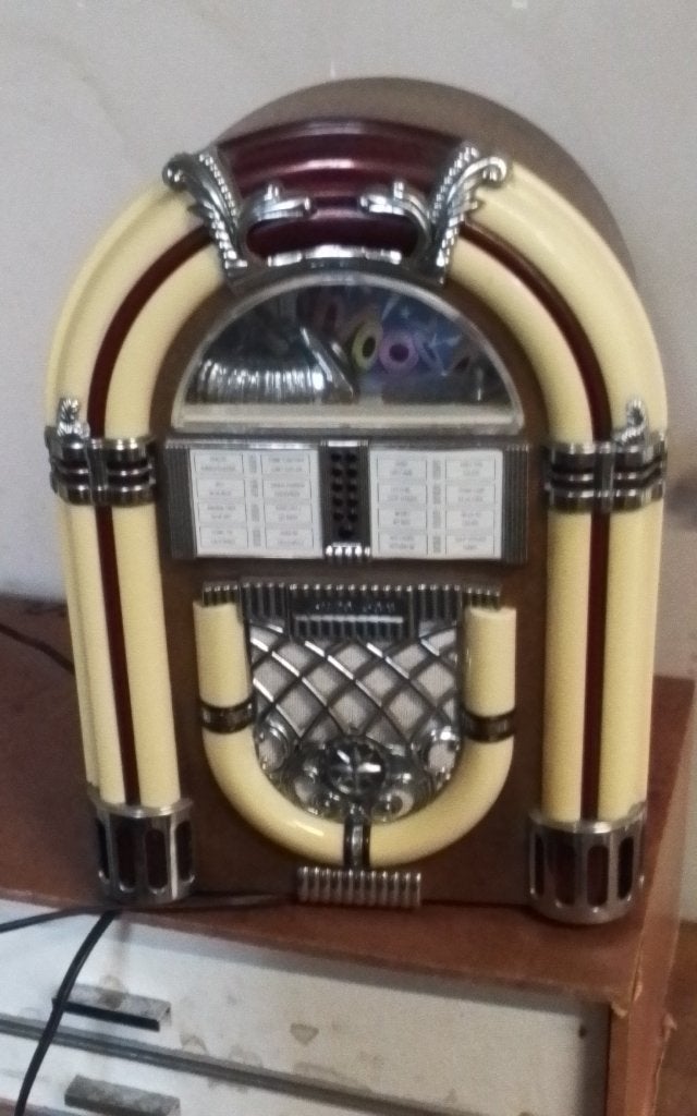 Vintage radio met cassette speler, Ophalen, Zo goed als nieuw, Radio