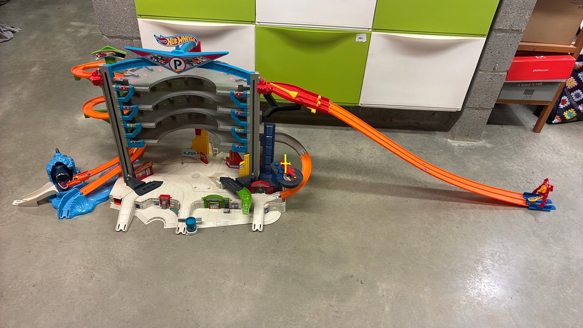 Hotwheels garage, Ophalen, Zo goed als nieuw