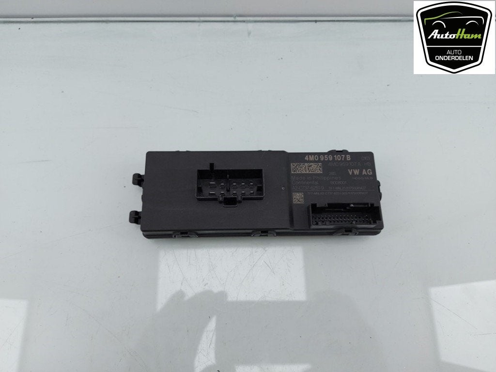 MODULE ACHTERKLEP MOTOR Audi RS 4 Avant (B9) (01-2017/-), Gebruikt, Audi, Continental AG, Continental-Plaza 1
30175  Hannover, DE