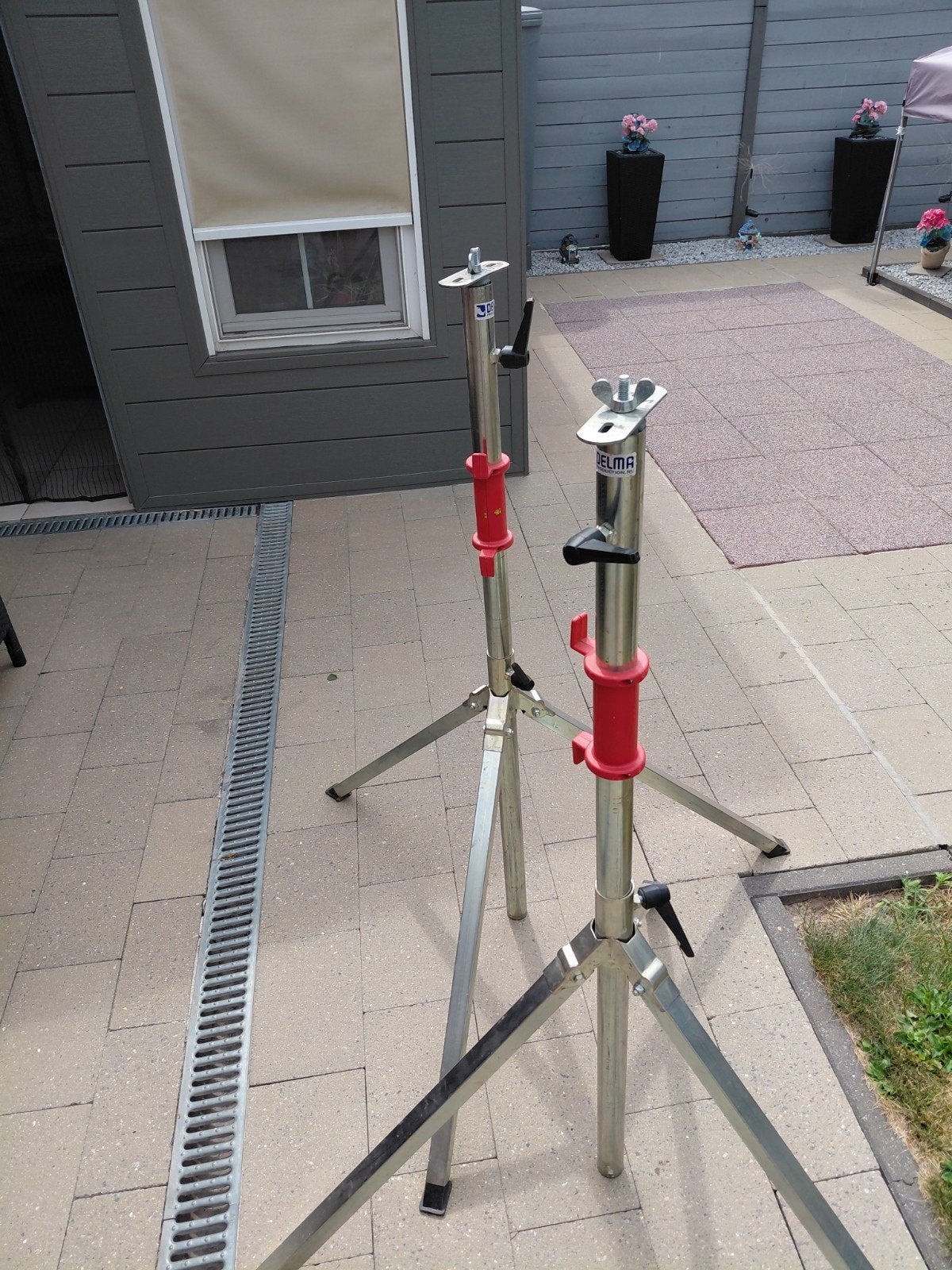2 statieven, Ophalen
