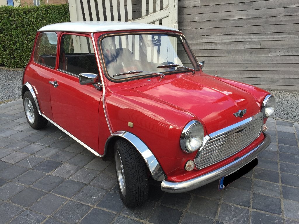 Mini Rover Rood-Wit, Autos, Oldtimers & Ancêtres, Rouge, Achat, Boîte manuelle, 2 portes