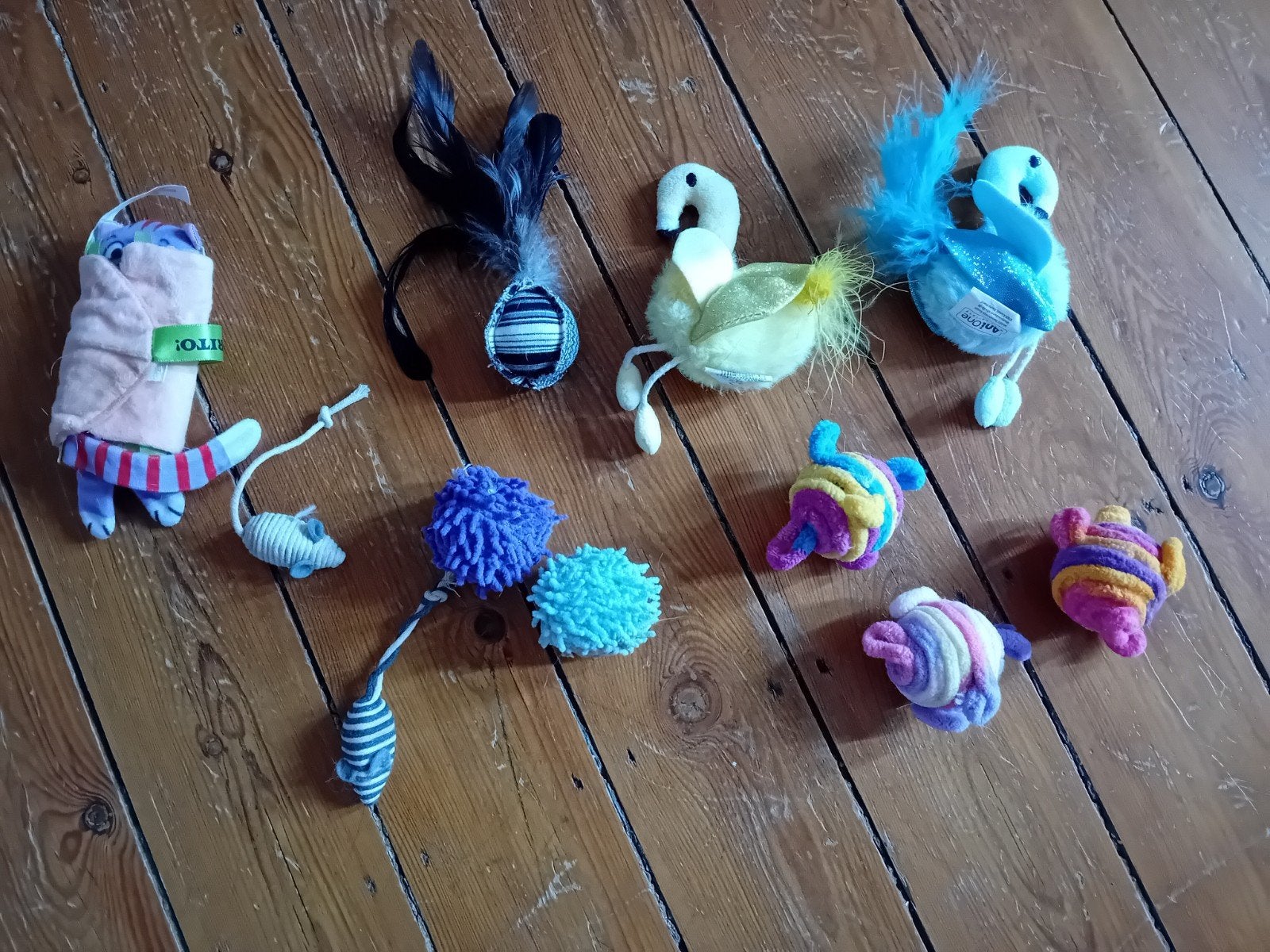 Kattenspeeltjes, Ophalen