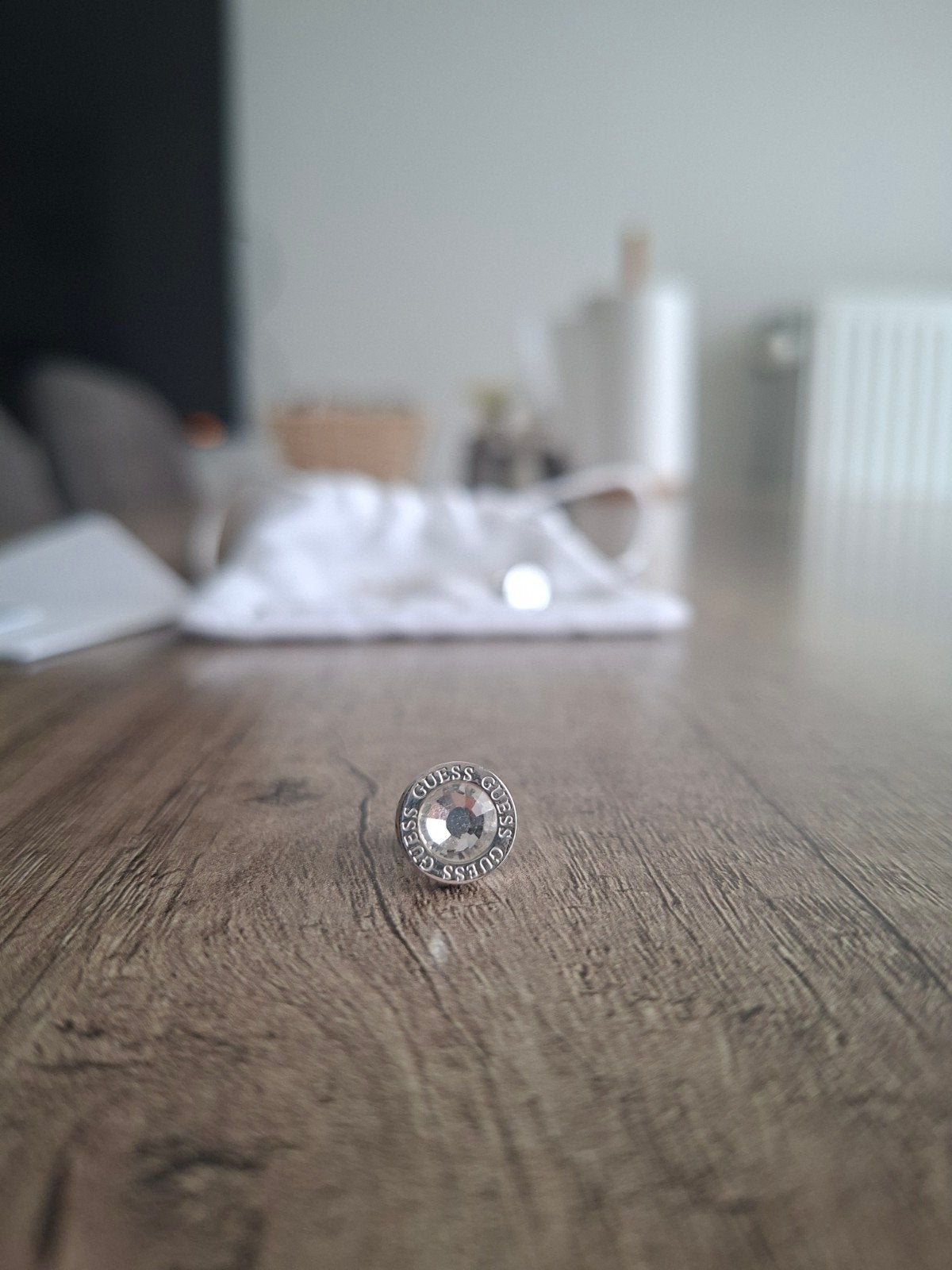 Oorbellen Guess, Handtassen en Accessoires, Nieuw, Knopjes of Stekers, Zilver, Zilver