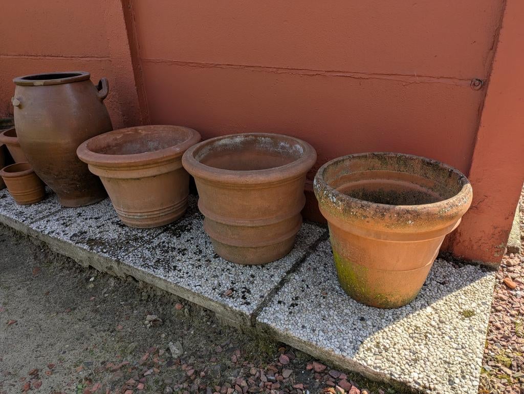 Terracotta bloempotten, Ophalen, Terracotta