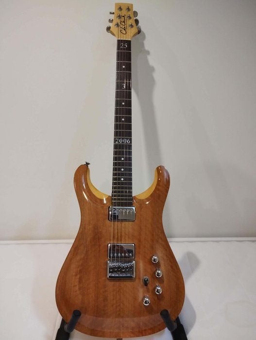 Cole Clark Mistress 2006, Ophalen of Verzenden, Zo goed als nieuw, Semi-solid body