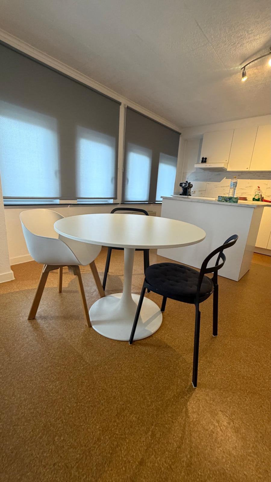 Ronde ikea tafel met 3 gratis stoelen, Ophalen, Tafel