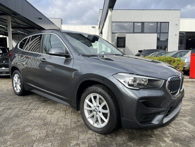 BMW X1 sDrive18ia 136pk  Pano/Led/Navi 2019, Autos, BMW, Argent ou Gris, Achat, Euro 6, Entreprise