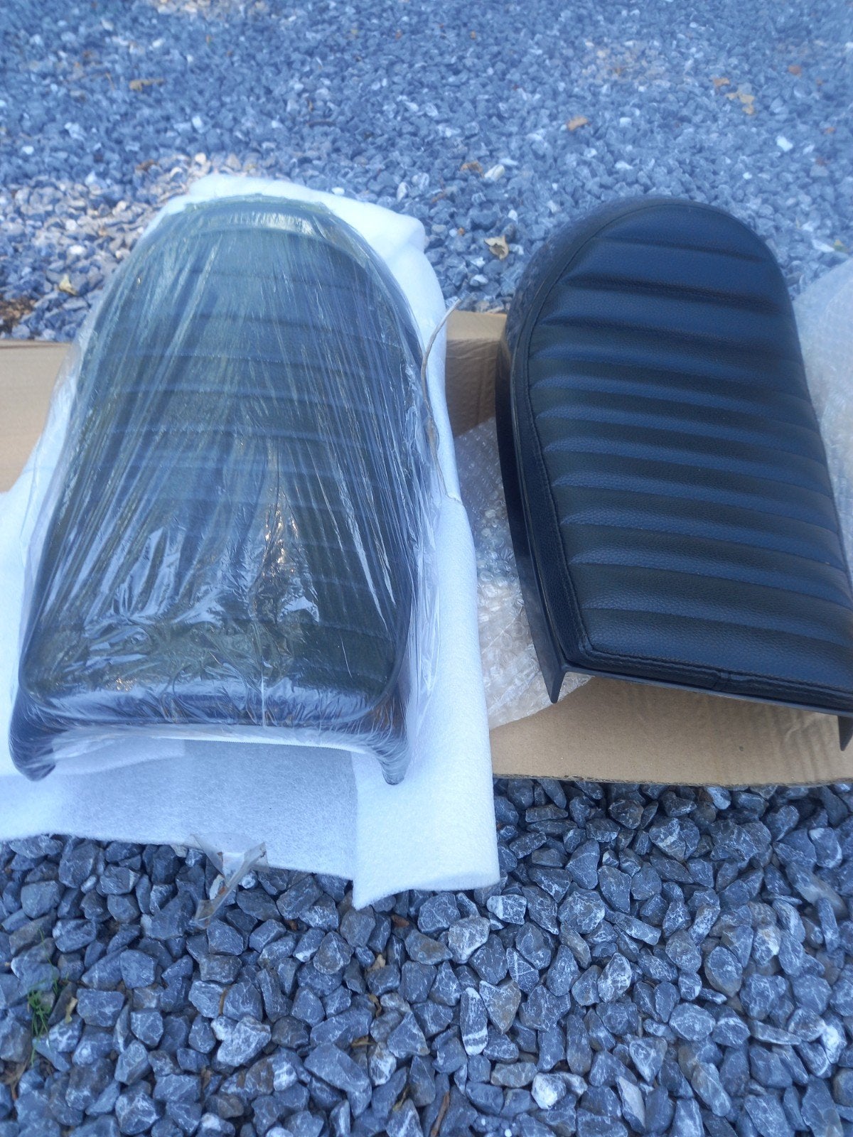 cafereacer zadels past op guzzi en anders motoren, Motoren, Motoren | Moto Guzzi, Particulier, Nieuw
