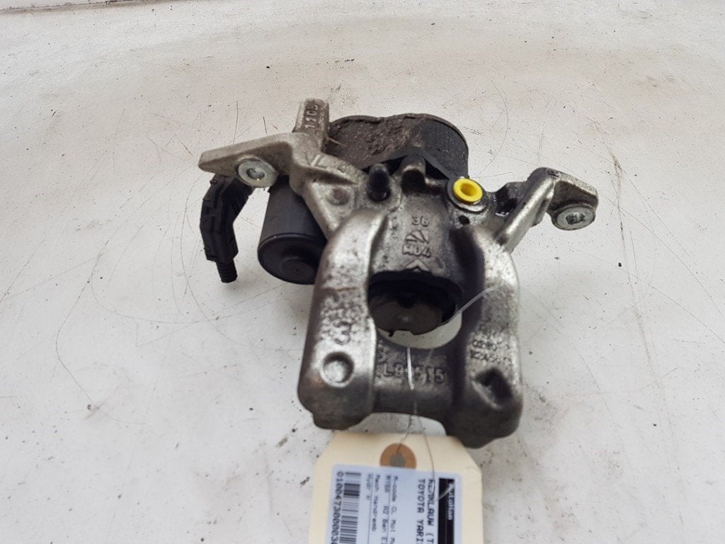ETRIER DE FREIN ARRIÈRE DROIT Yaris Cross (PB1 / PJ1), Utilisé, Toyota