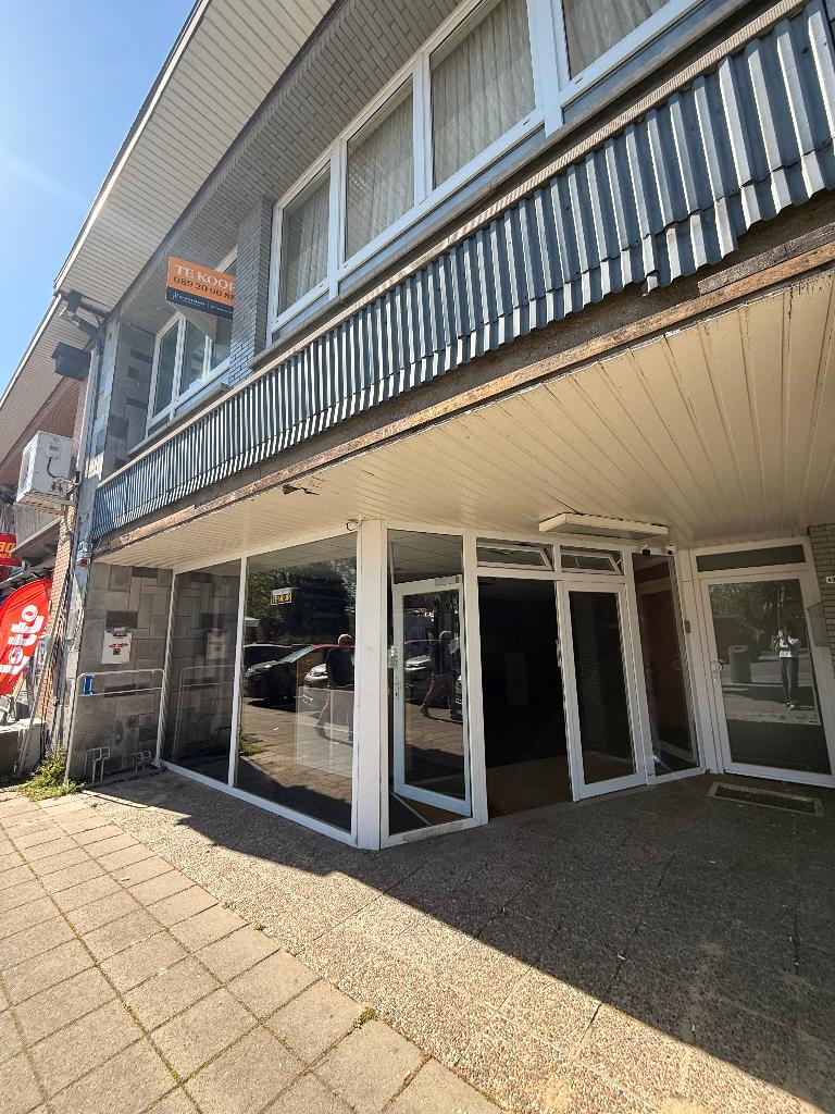 PROPRIÉTÉ COMMERCIALE À LOUER, Immo, Maisons à louer, Rez-de-chaussée, En direct du propriétaire, 3600 Genk, Province de Limbourg