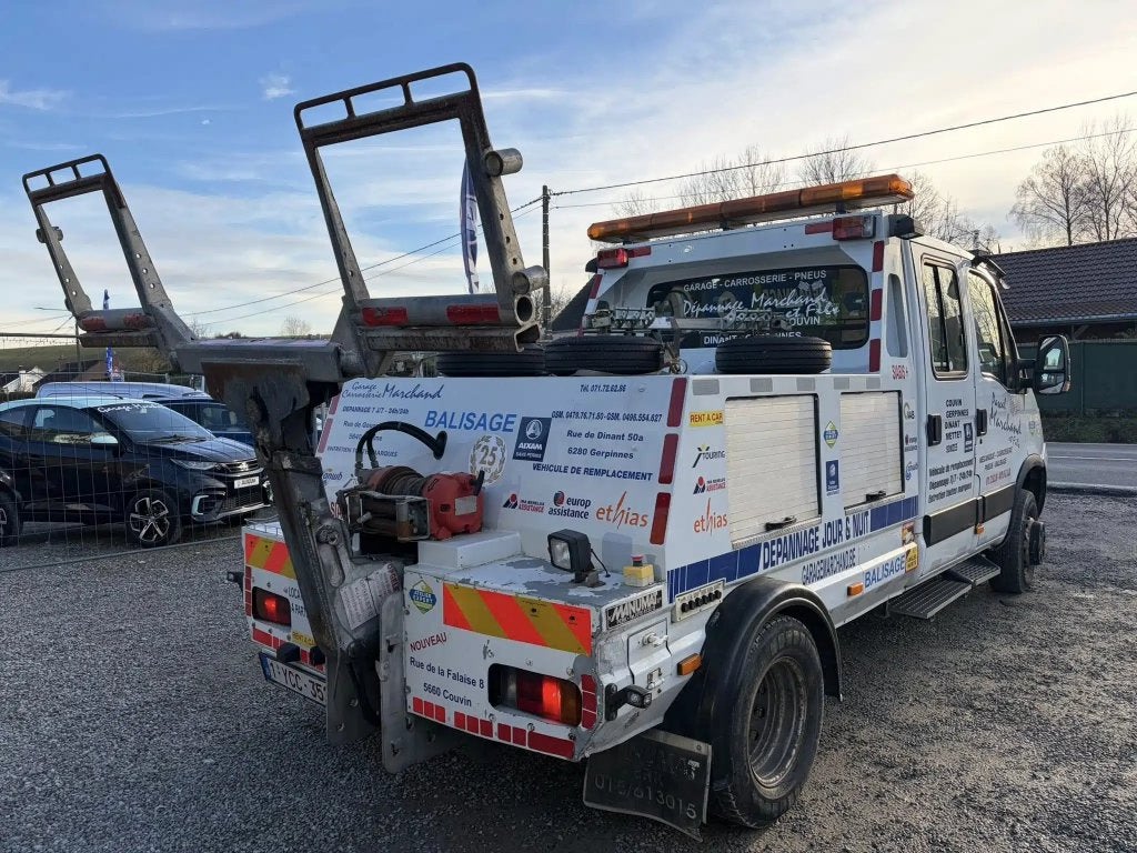 DEPANNEUSE IVECO 6.5T (véhicule patrouilleur), Auto's, 4 deurs, Zwart, Wit, Bedrijf