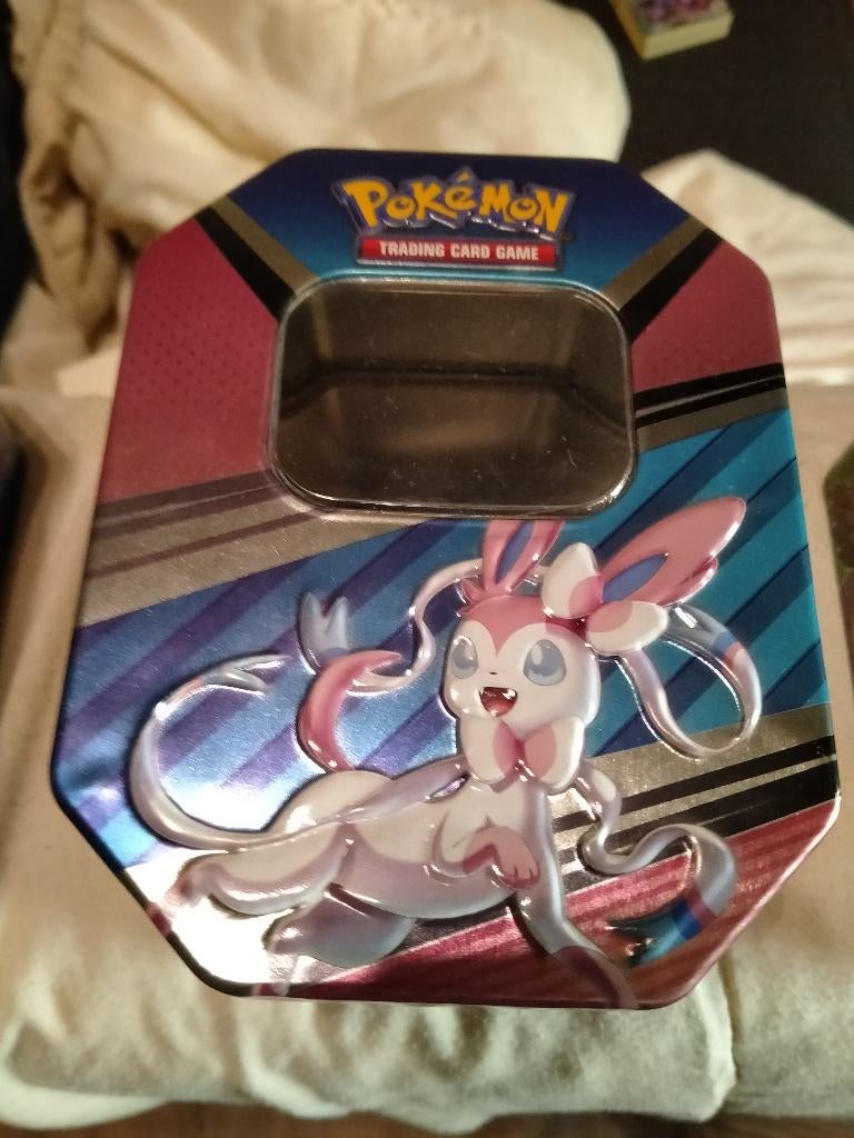 Pokemon doosje metaal, Ophalen, Zo goed als nieuw, Overige typen