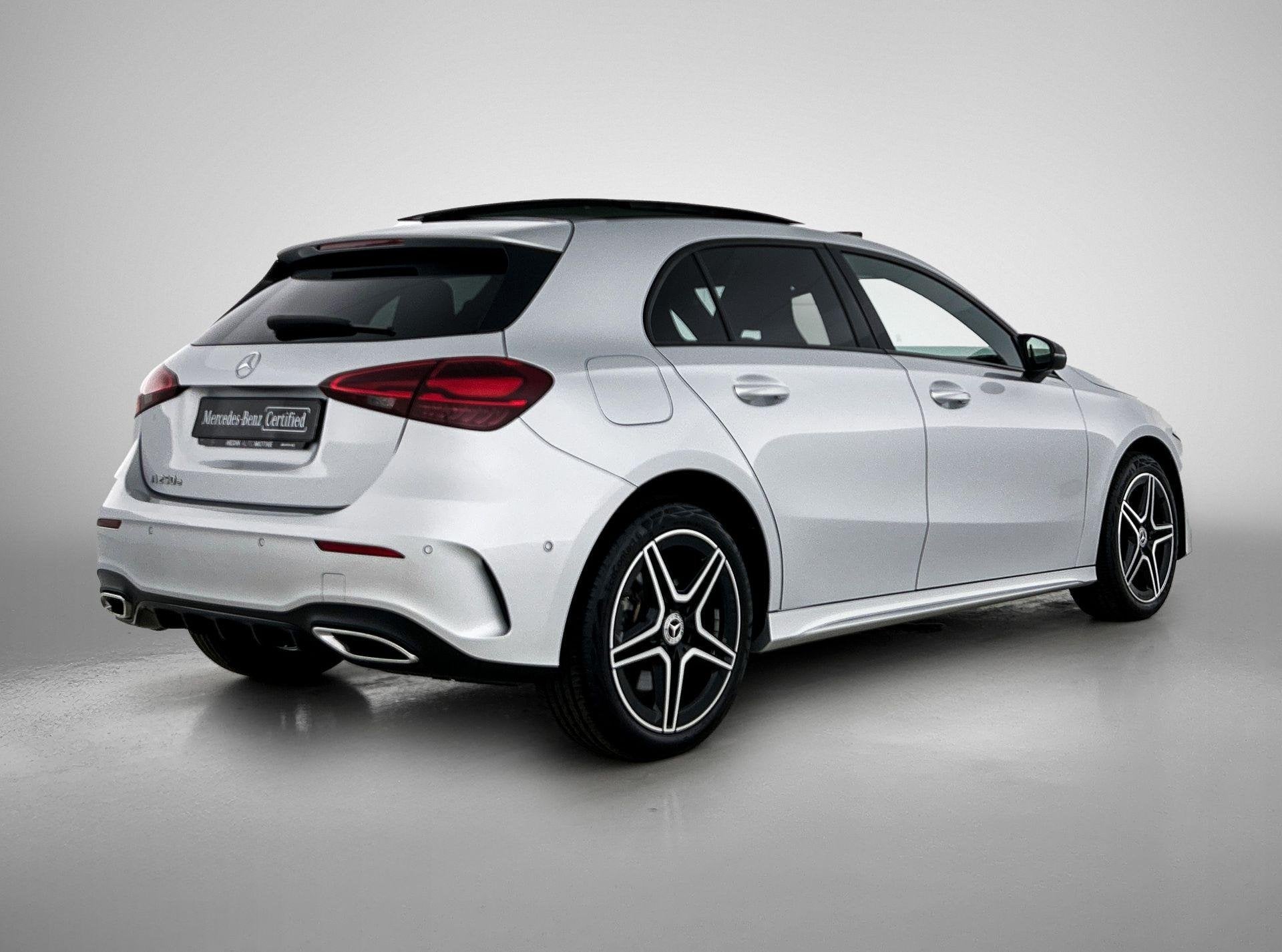 Mercedes-Benz A-klasse 250 e Hatchback AMG Line | Panoramisc, Autos, Entreprise, 16 kWh, 5 places, Automatique