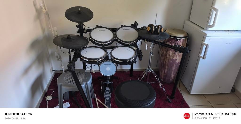 MPS 750 mesh en parfait état avec pied tapis compris, Musique & Instruments, Enlèvement, Électronique