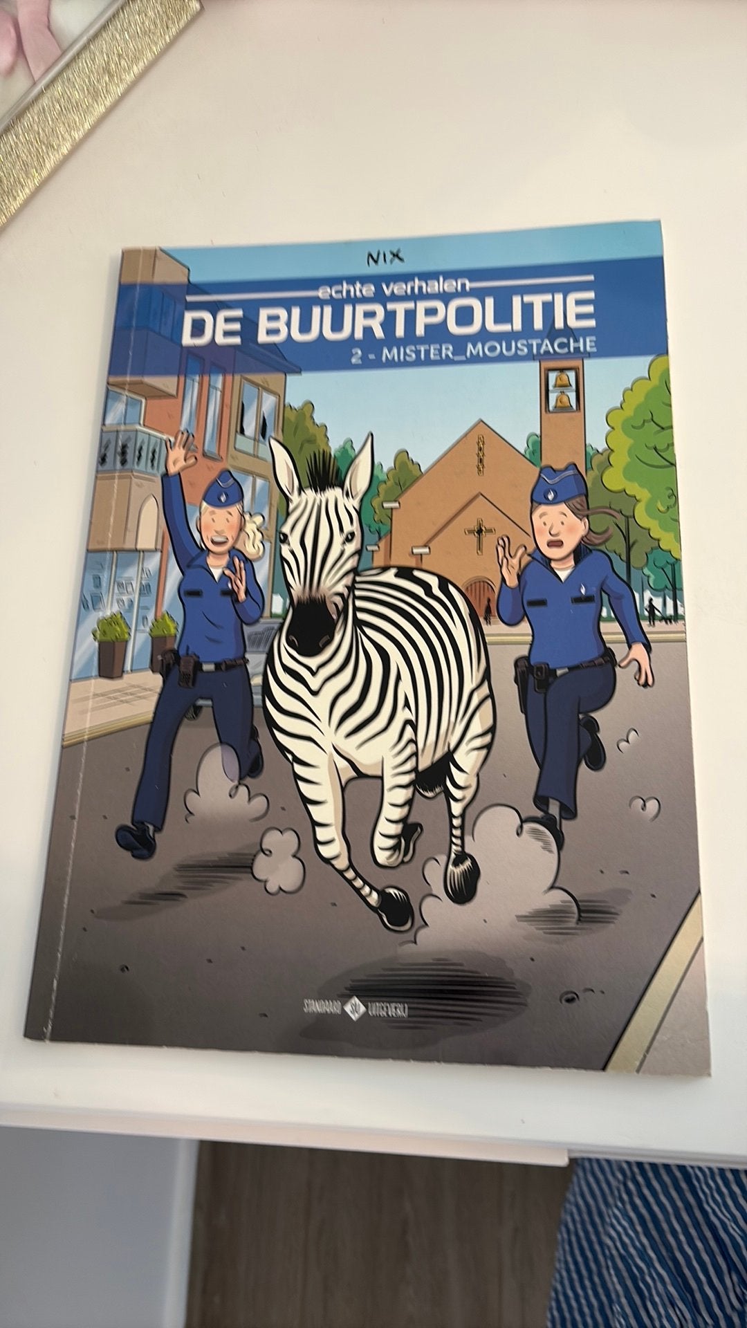 Strip De Buurtpolitie-Mister_Moustache, Boeken, Eén stripboek, Ophalen, Nieuw