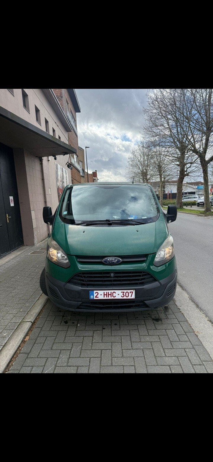Une cabine pousseuse personnalisée pour Ford Transit, Autos, Cuir, Achat, Boîte manuelle, Diesel