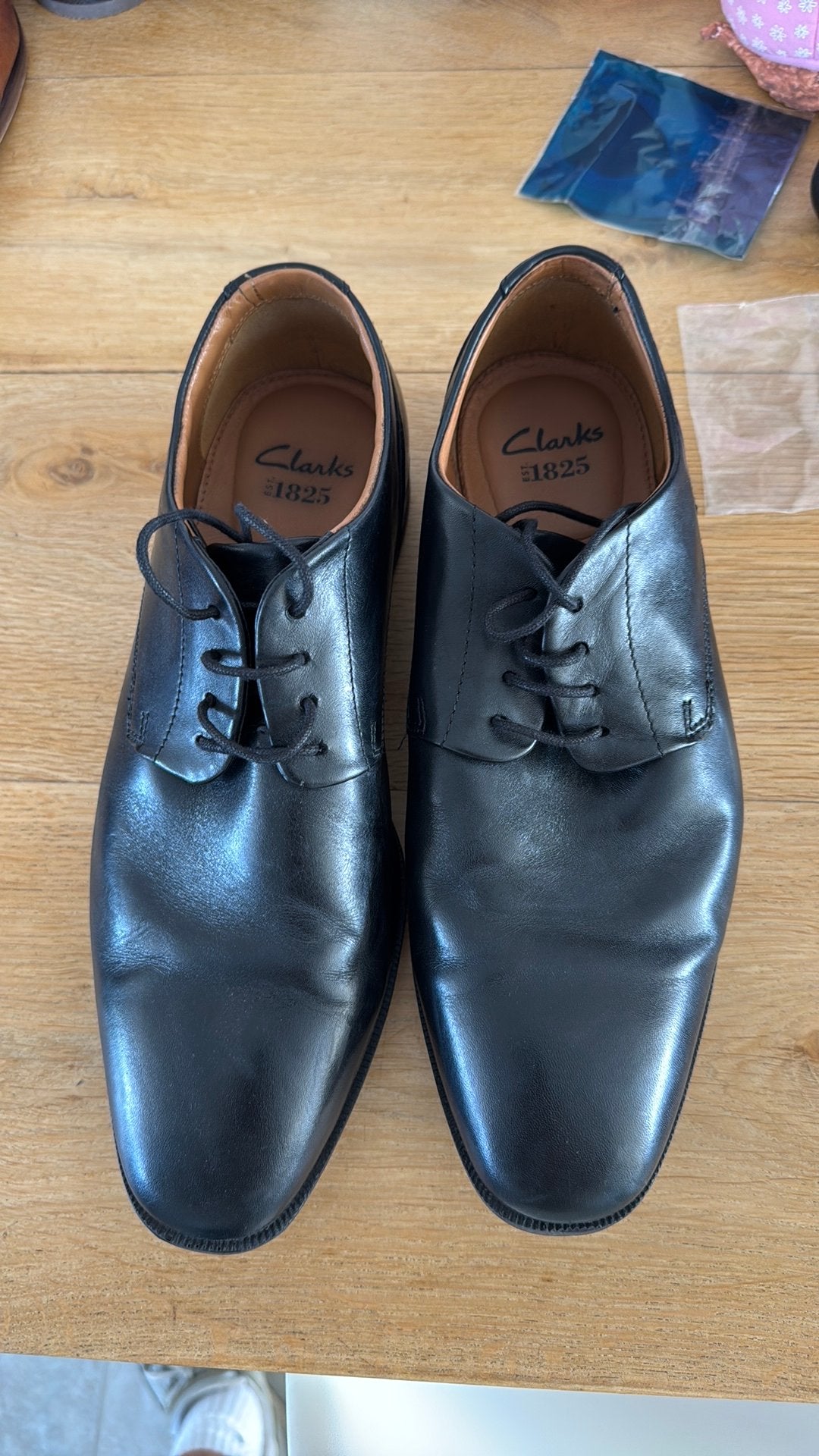 Clarks zwart maat 42,5 3x gedragen, Ophalen, Zo goed als nieuw, Zwart
